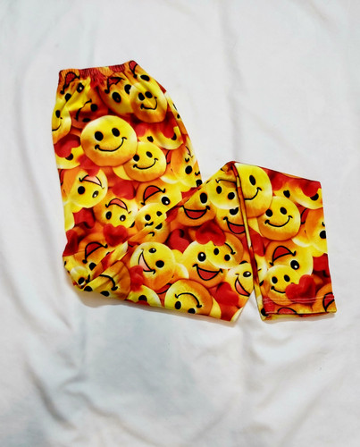 شلوار مخمل سه بعدی